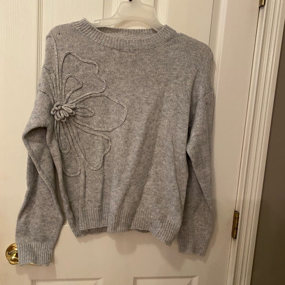 Gray Women's Sweater Size Small with Floral Design